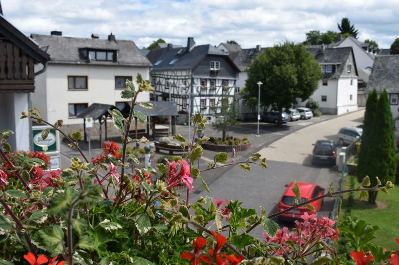 Marktstuebchen An Der Schoenen Loreley Bornich Bagian luar foto