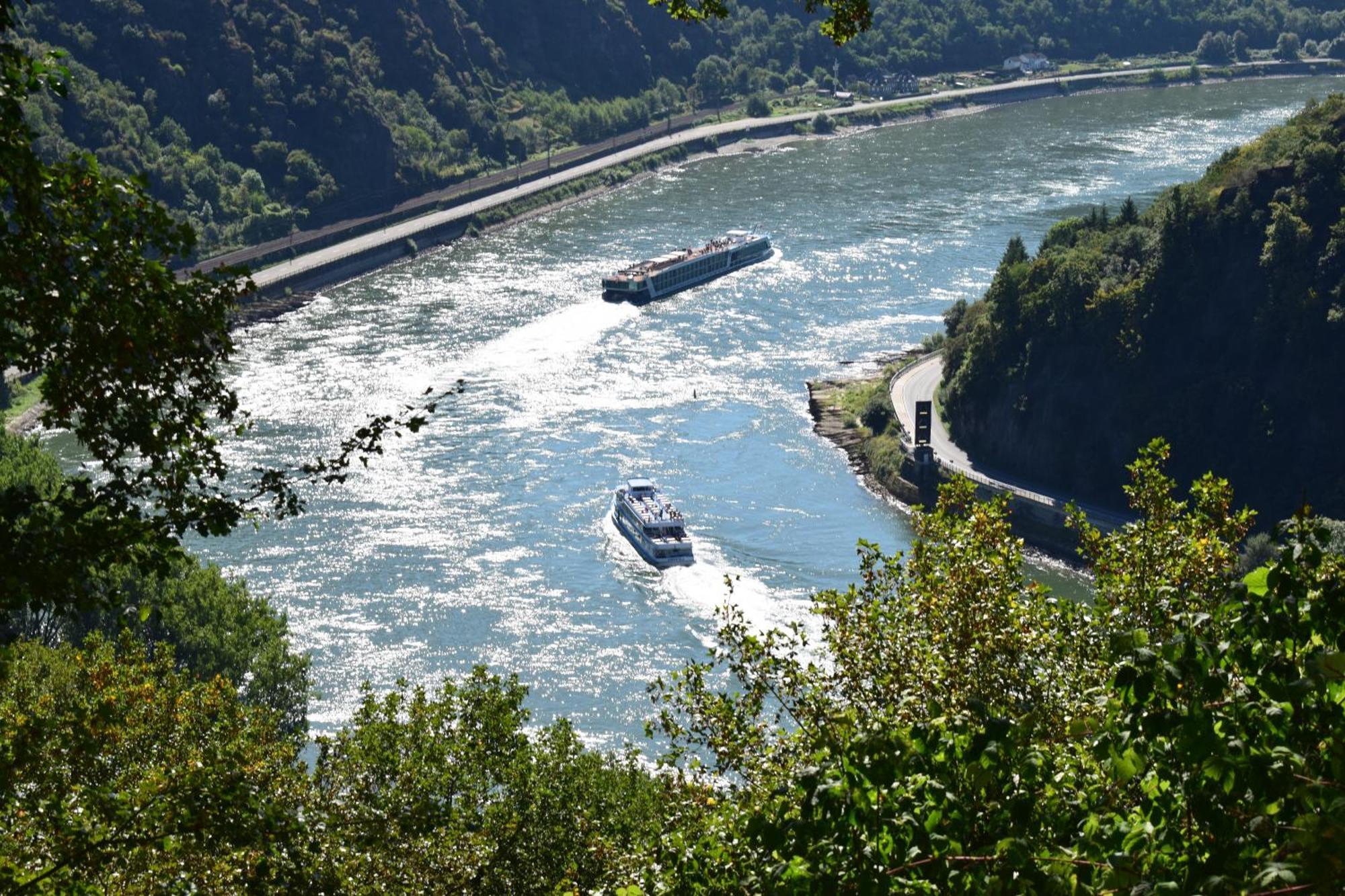 Marktstuebchen An Der Schoenen Loreley Bornich Bagian luar foto